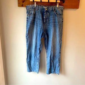 Cropped button fly jeans